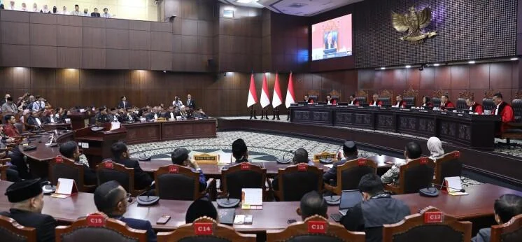 MK Tak Temukan Bukti Gibran Memiliki Ijazah, Mengapa Tetap Tak Membatalkan Jabatannya?